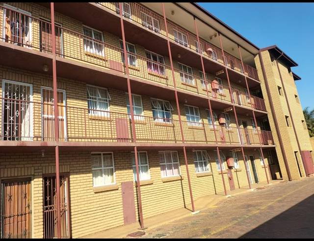 2 BEDROOM PROPERTY TO RENT IN PRETORIA GARDENS